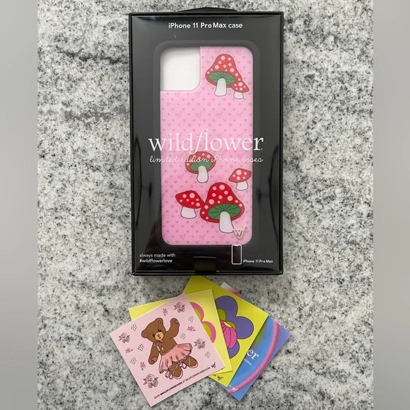 NWB Wildflower Shrooms / Mushrooms iPhone 11 Pro Max Case - Picture 2 of 5